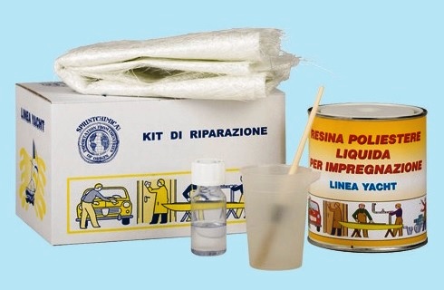 KIT RIPARAZIONE VETRORESINA 750ML